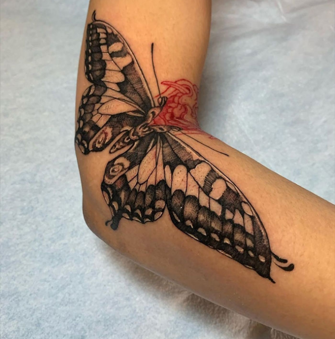 Transforming Tattoos With The Body Movements