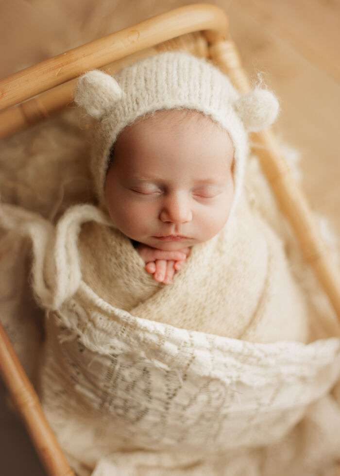 Some Photos Of Newborns And ?Their Dogs (Photo 10)