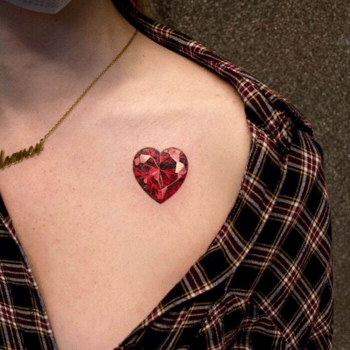 This Tattoo Artist Inks Realistic Jewelry Tattoos on People’s Bodies (40 Pics)