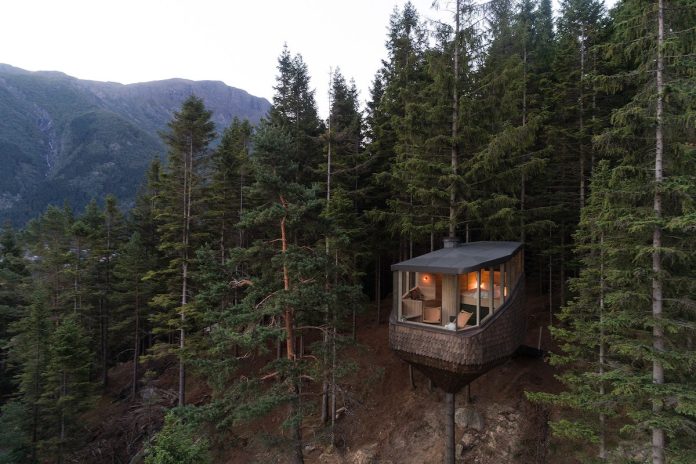 Floating 'Woodnest' Cabins in the Norwegian Forest