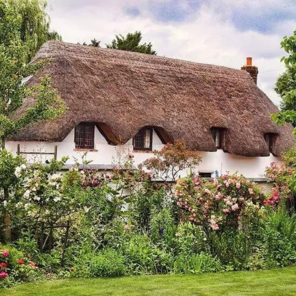 The 15 Most Peaceful And Fantastic Cottages In The World